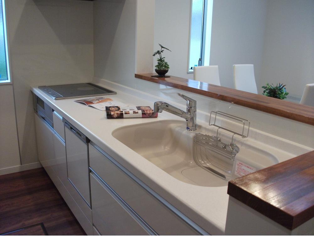 Kitchen. Indoor (September 2013) Shooting