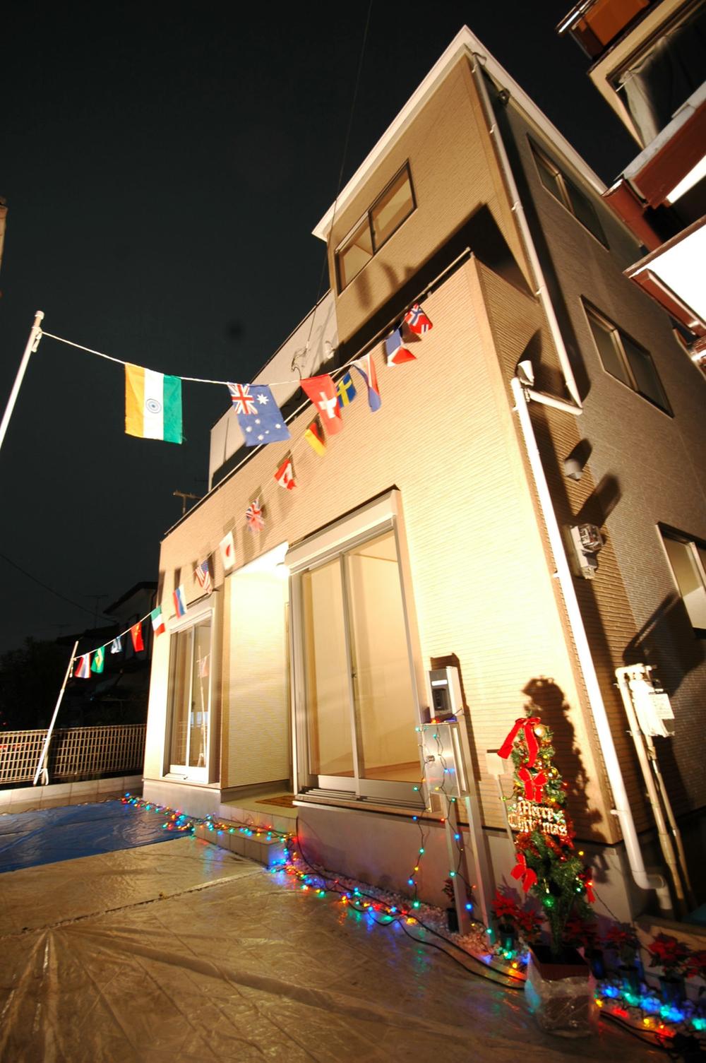 Local appearance photo.  ◆ ◇ ◆ Two happy parking! Minami-Koshigaya Station 15-minute walk of shopping convenience ・ Commuting convenient new construction 4LDK!  ◆ ◇ ◆ 