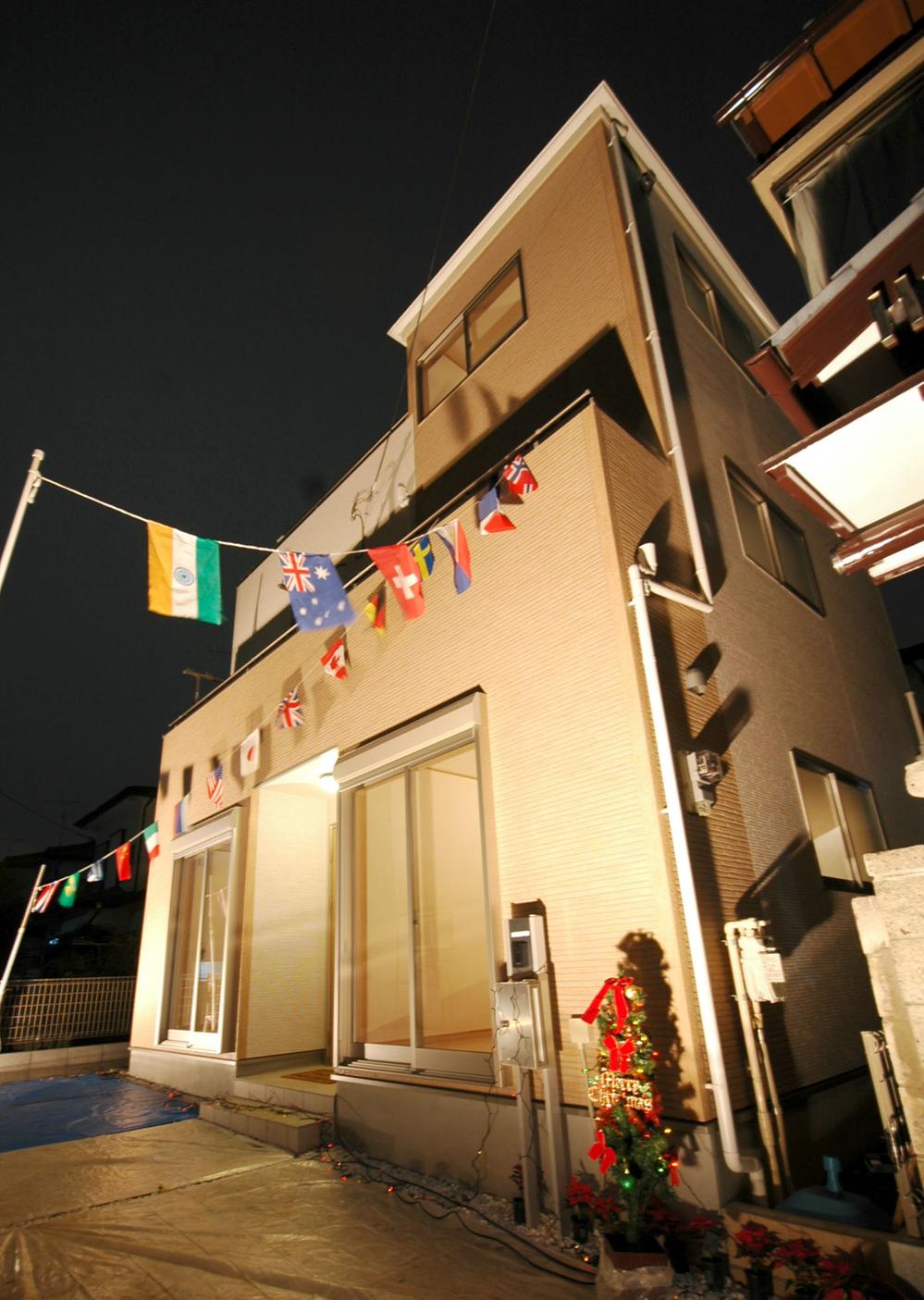 Local appearance photo. Parking two Allowed! Yang per good! ! ! 