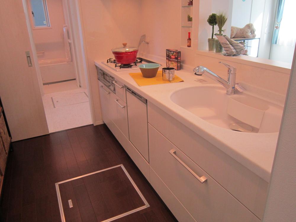 Kitchen. Indoor (12 May 2013) Shooting With dishwasher!   ※ Model building