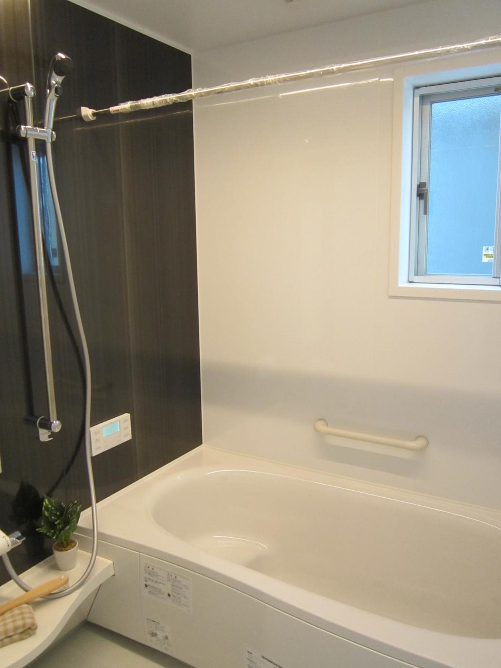 Bathroom. Indoor (12 May 2013) Shooting