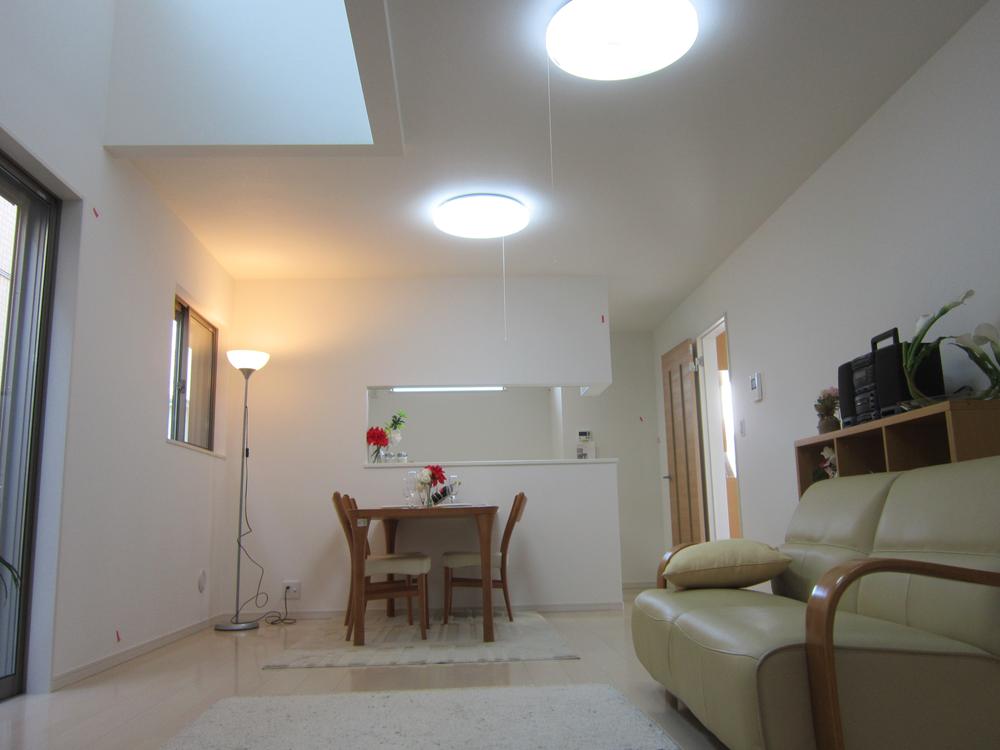 Living. Indoor (12 May 2013) Shooting