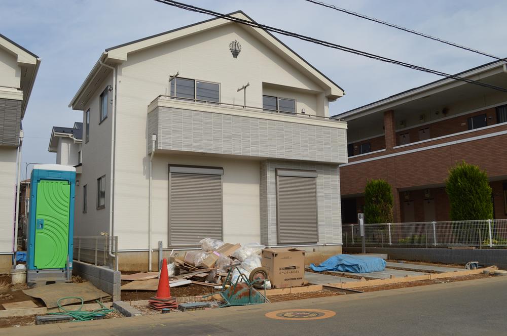 Local photos, including front road