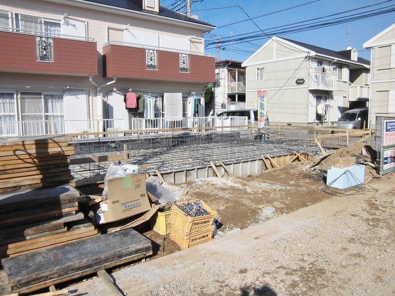 Local appearance photo. 1 Building