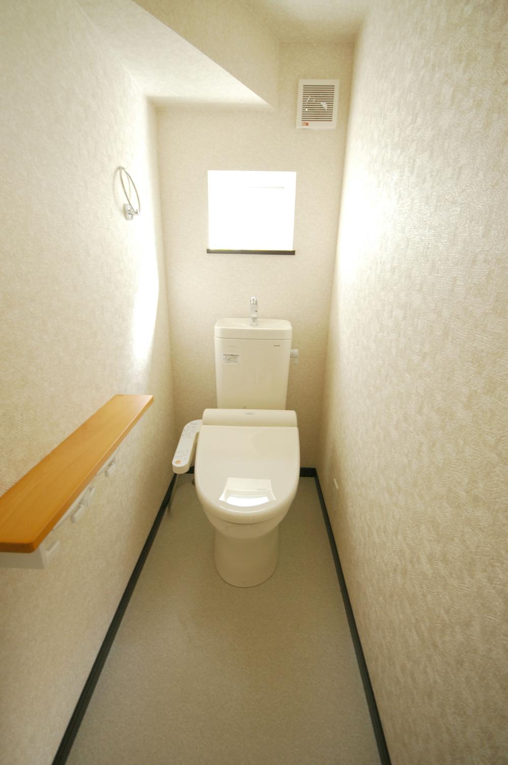 Toilet. ◆ Shower toilet ◆ 4 Building