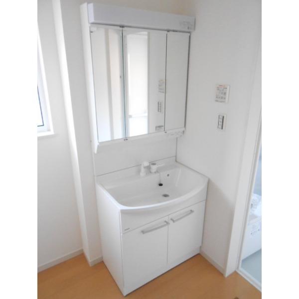 Wash basin, toilet. Planned installation washbasin