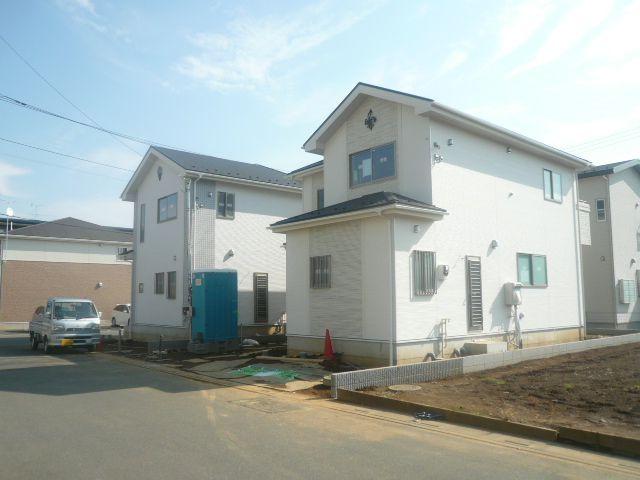 Local appearance photo. Before 1 Building