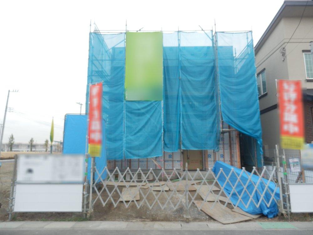 Local appearance photo. Local (12 May 2013) Shooting