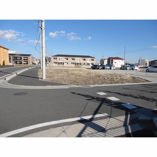 Local photos, including front road. Local (May 2013) Shooting