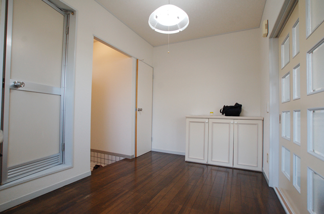 Other room space. Popularity of all living room flooring