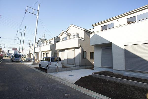 Local photos, including front road