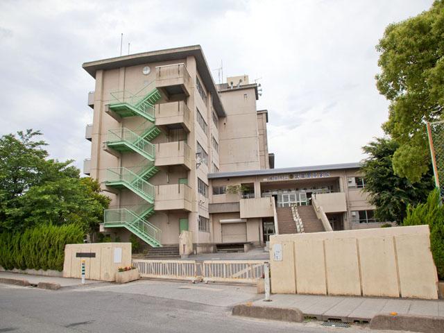 Junior high school. Koshigaya Municipal Musashino Junior High School