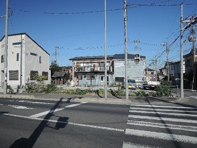 Local photos, including front road