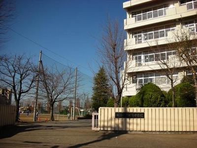 Junior high school. Preferment 220m until junior high school (junior high school)