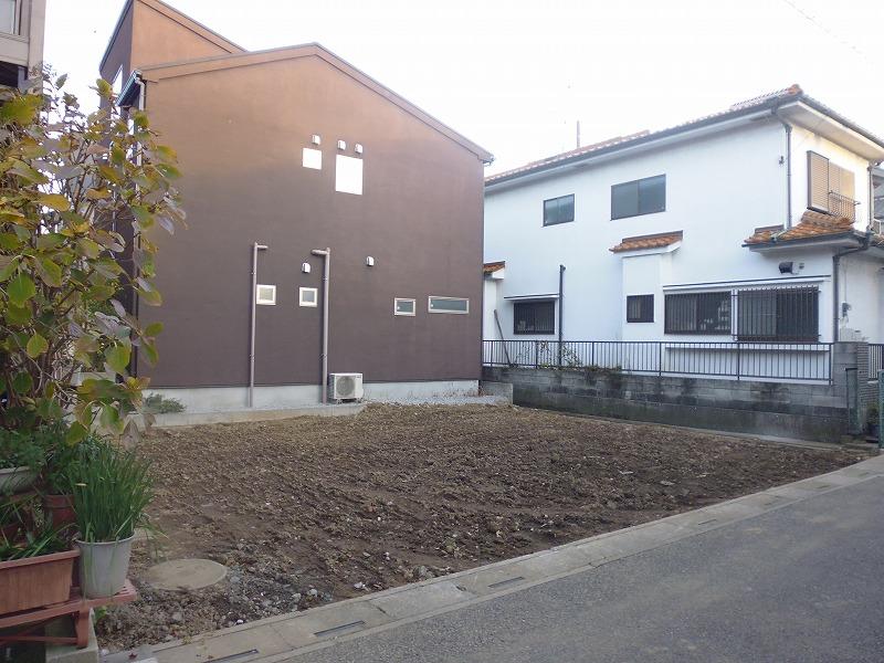 Local land photo. Local (12 May 2013) Shooting