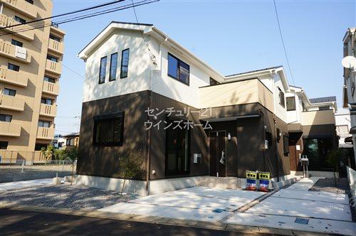 Local appearance photo. Local (10 May 2013) Shooting