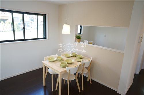 Same specifications photos (living)