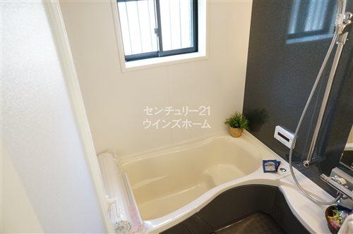 Same specifications photo (bathroom)