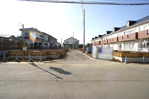 Local photos, including front road. Local (11 May 2013) Shooting