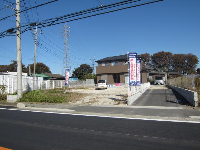 Local photos, including front road