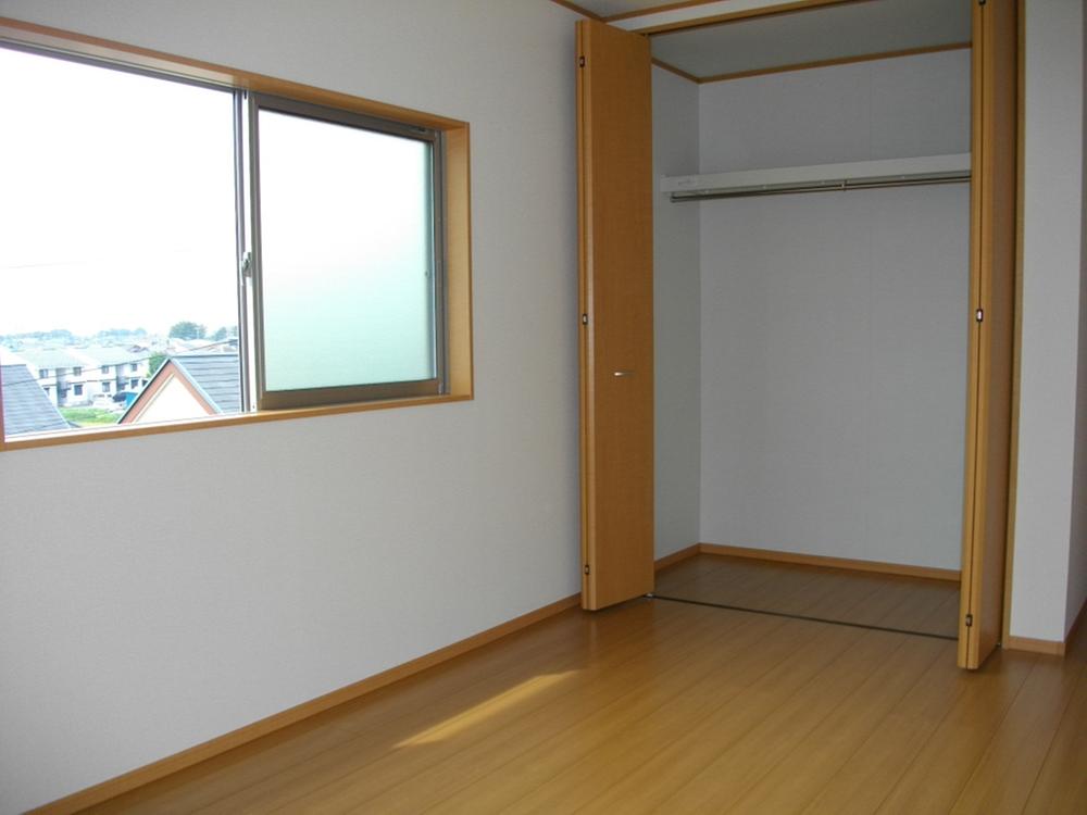 Same specifications photos (Other introspection). Closet storage construction cases