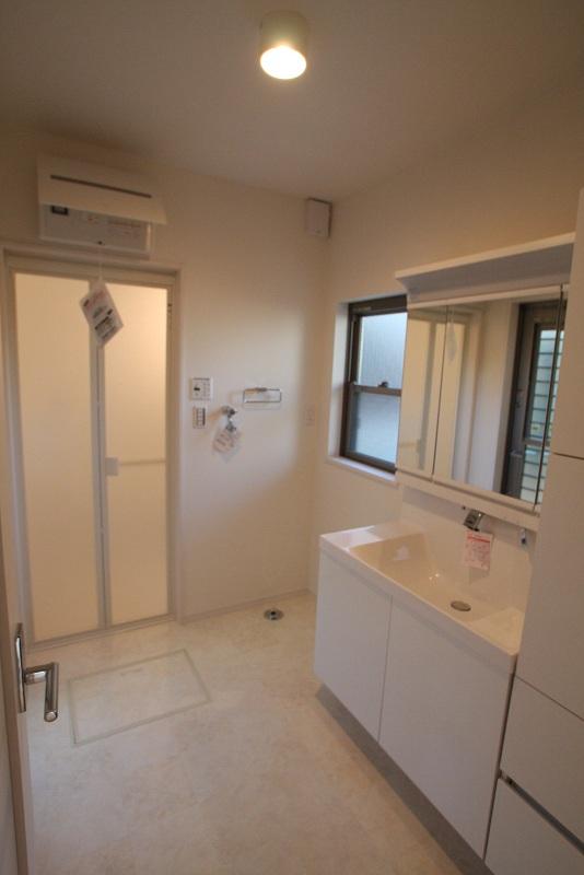 Same specifications photos (Other introspection). Same specifications