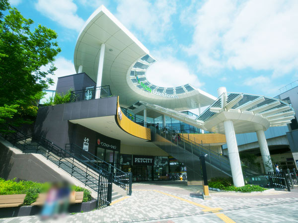 Surrounding environment. Lake Town kaze (3-minute walk ・ 180m)