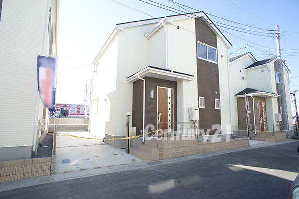 Local appearance photo. Building 3