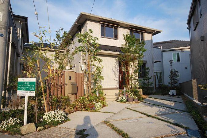 Other local. 10-26 No. land appearance photos (5 May 2013 shooting)