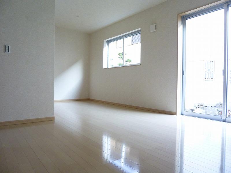 Living. Indoor (11 May 2013) Shooting