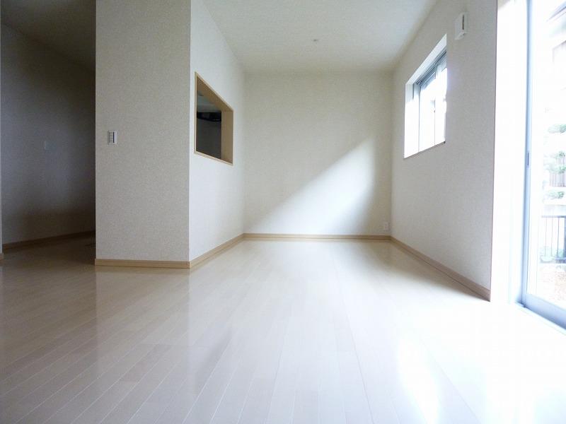 Living. Indoor (11 May 2013) Shooting