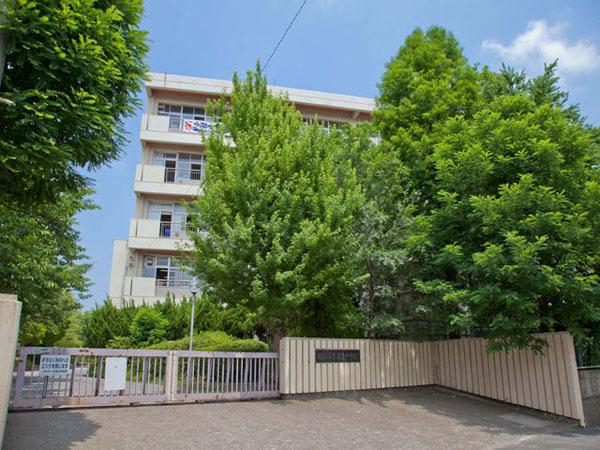 Junior high school. Koshigaya City preferment until junior high school 1690m