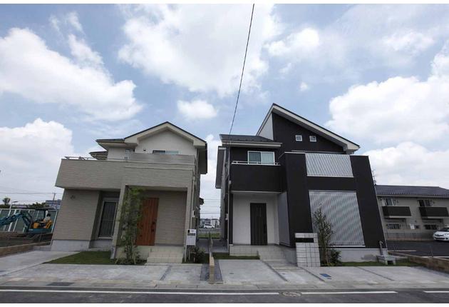 Model house photo. Two of the model house which has been subjected to interior coordination of the two different styles.