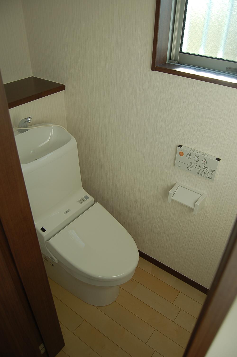 Toilet. 6 city blocks 11 Building 1F toilet