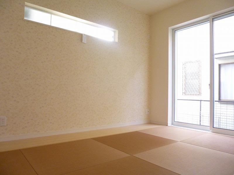 Non-living room. Indoor (12 May 2013) Shooting