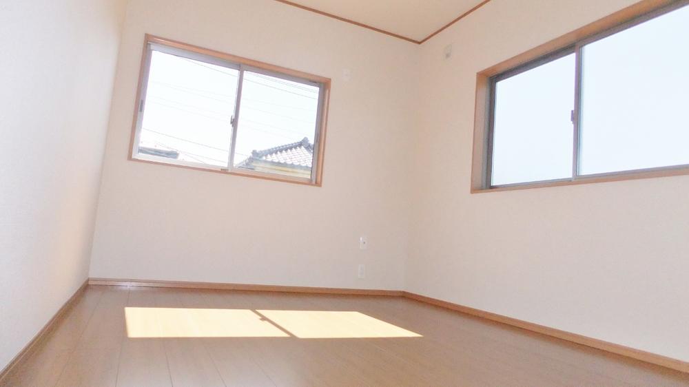 Non-living room. All rooms 6 quires more, The main bedroom spacious 7 Pledge! In Zenshitsuminami orientation, Also many plenty of sun-drenched window!