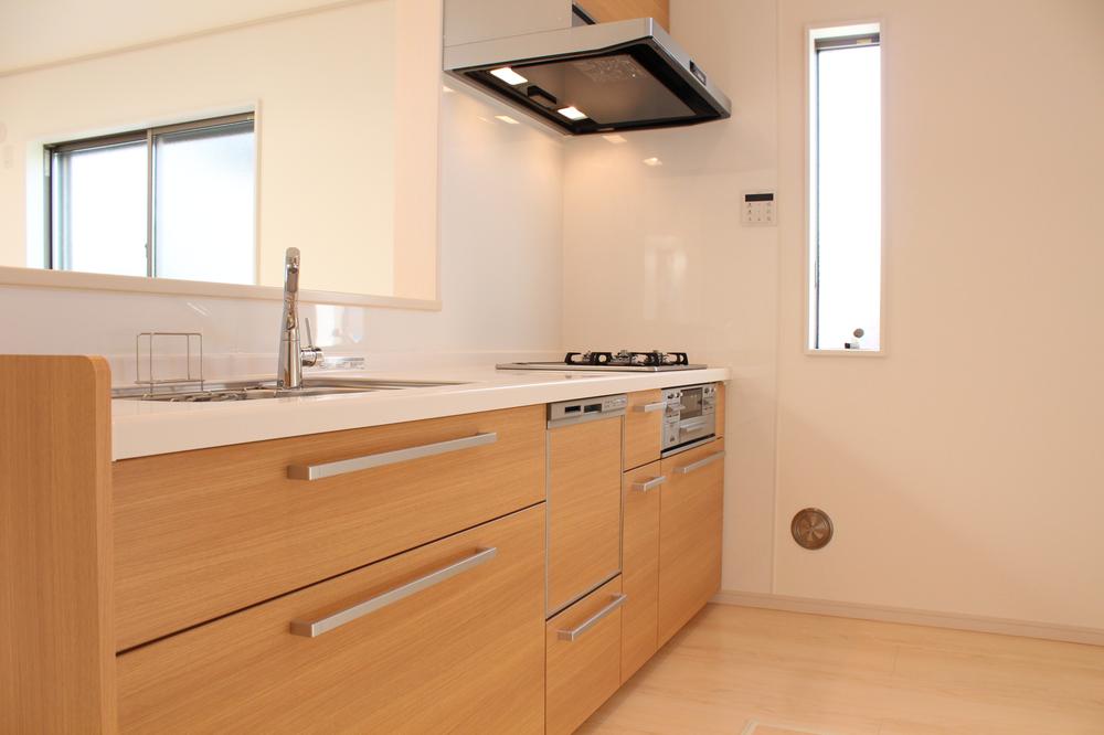 Kitchen. System kitchen with dishwasher