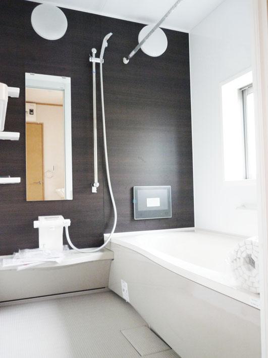 Same specifications photo (bathroom). Same specifications construction cases