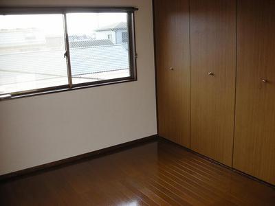 Other Equipment. ☆ 2 between the content of the closet ☆