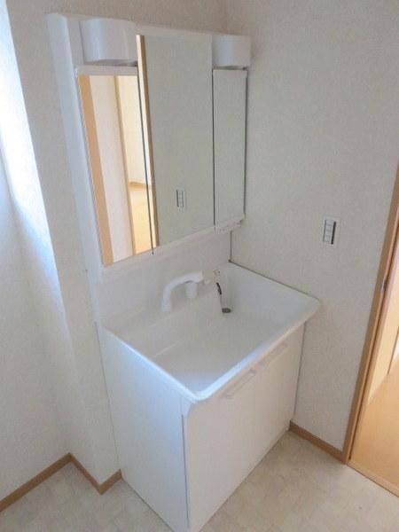 Same specifications photos (Other introspection). Same specifications Photos