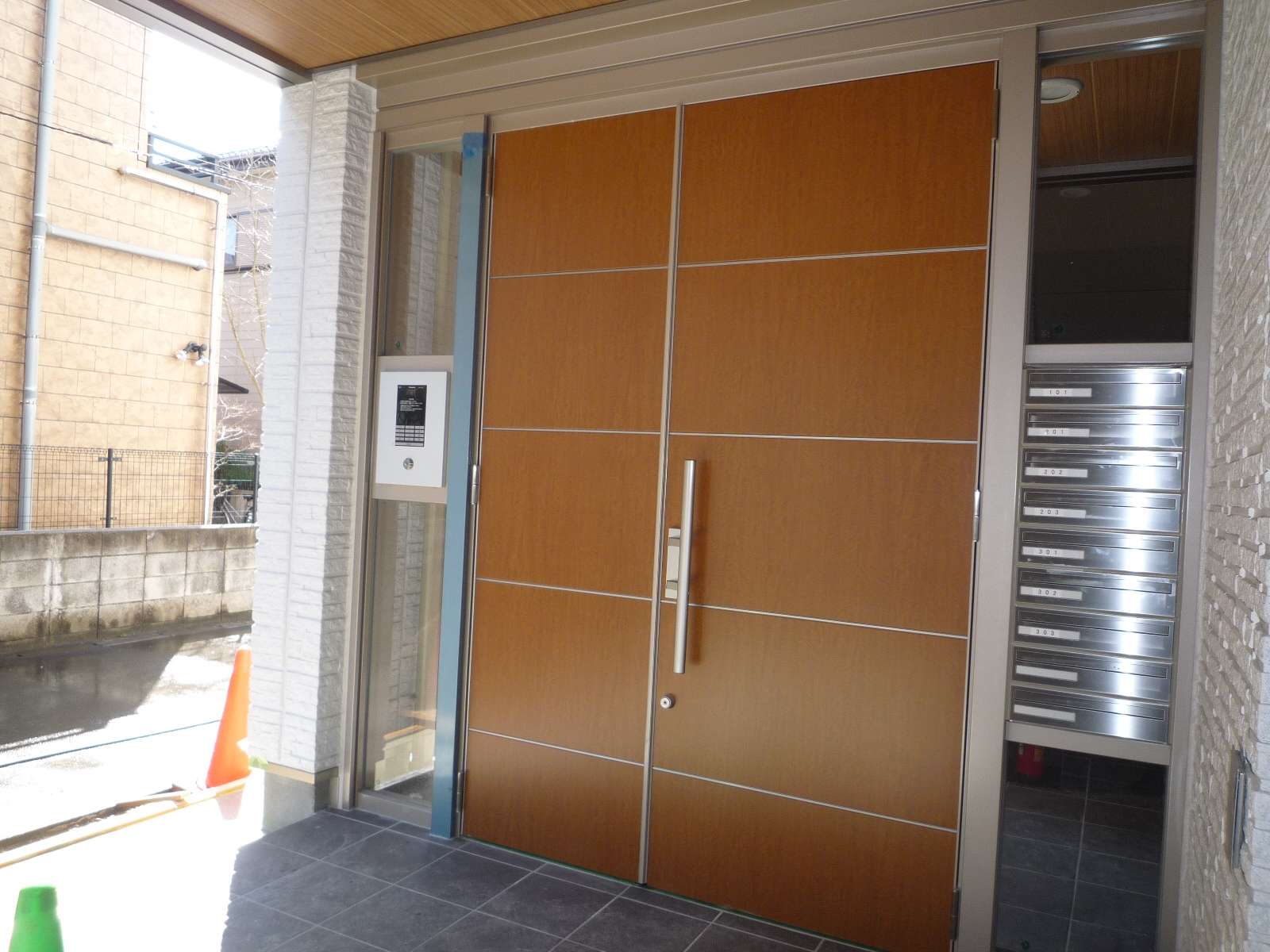 Security. Otorotsuku