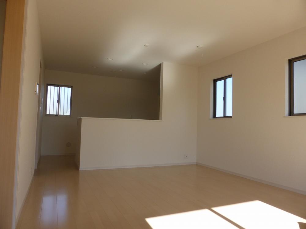 Living. LDK16 quires more