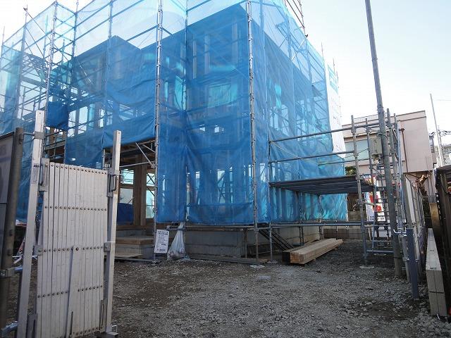 Local appearance photo. Local (11 May 2013) Shooting