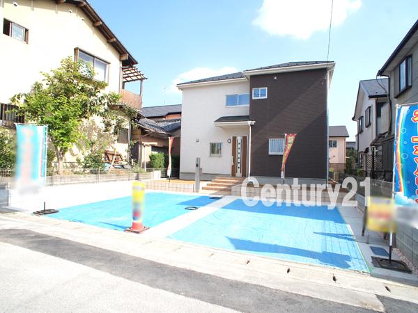 Local photos, including front road