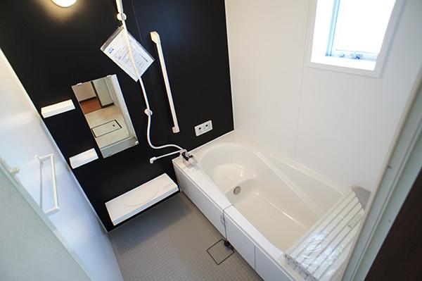 Bathroom. 1 Building