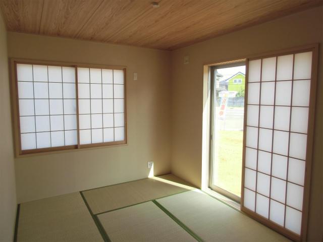 Non-living room. 2013.9 May shooting