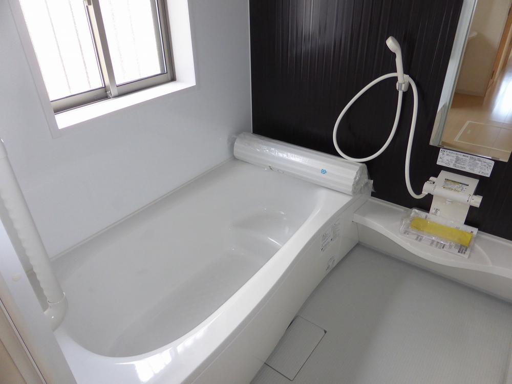 Same specifications photo (bathroom). Example of construction. 