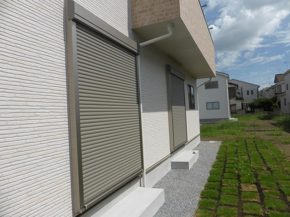 Other. Example of construction. Shutter shutter