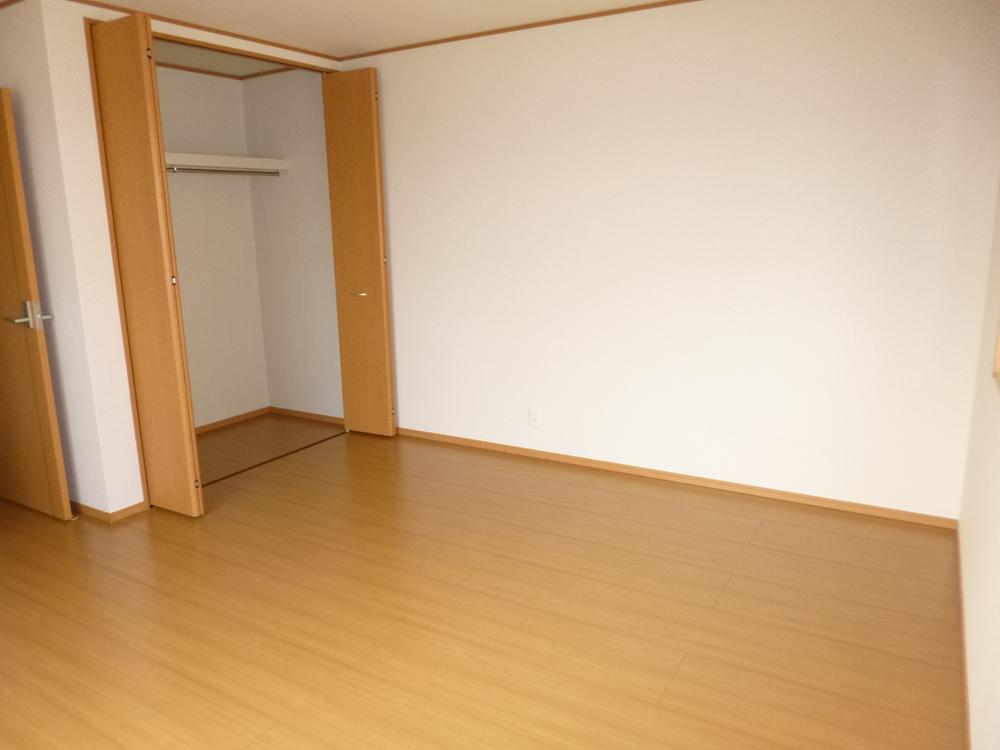 Same specifications photos (Other introspection)