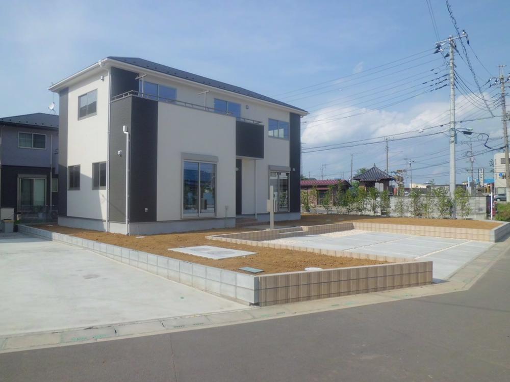 Local appearance photo. Local (11 May 2013) Shooting